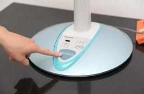 Quạt Panasonic - Bảng điều khiển các nút bấm điện tử với 3 tốc độ gió