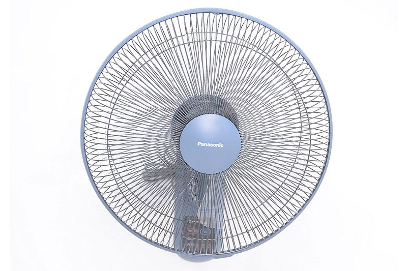 409MB panasonic - Động cơ bạc đạn cao cấp vận hành êm ái, không tạo tiếng ồn, có độ bền cao