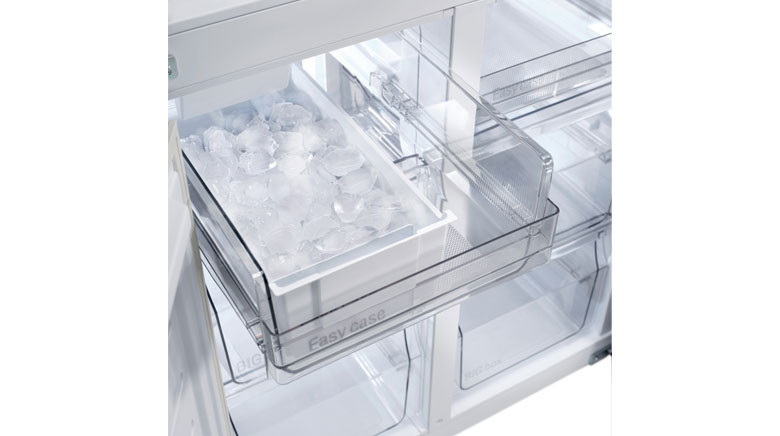 tủ lạnh panasonic inverter 510 lít multi door nr x561bk vn - Công nghệ Auto Ice tự động làm đá tinh khiết