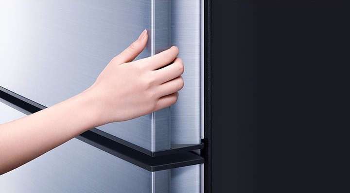 Tủ lạnh Mitsubishi MR-FC29EP-SSL-V Inverter 243 lít - Thiết kế và Chức năng