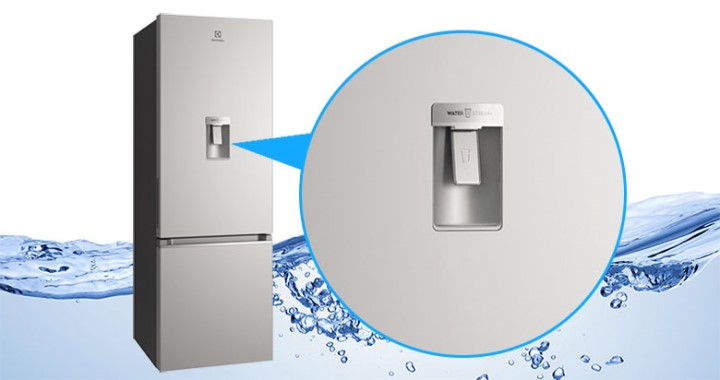 Tủ lạnh Electrolux Inverter 308 lít EBB3442K-A lấy nước ngoài