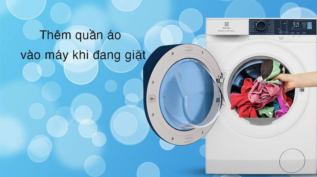 Máy giặt sấy Electrolux Inverter 9 kg EWW9024P5WB-Tiện lợi thêm đồ vào máy giặt khi đang hoạt động