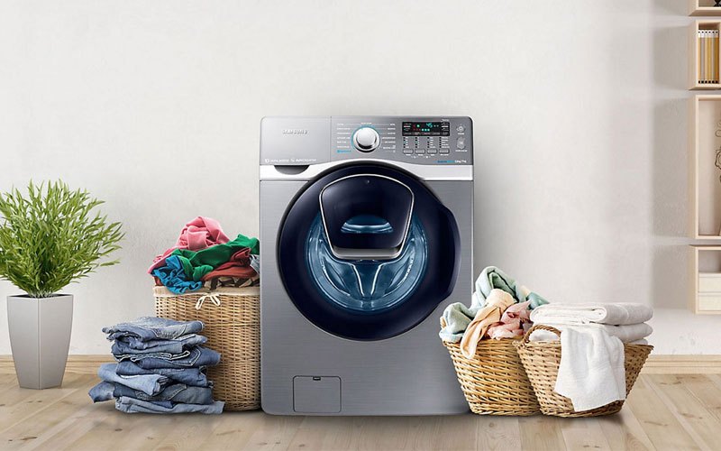 Máy giặt giúp sấy khô quần áo.