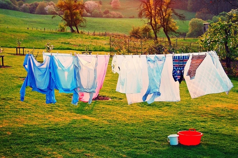 Giặt quần áo vào buổi sáng sớm