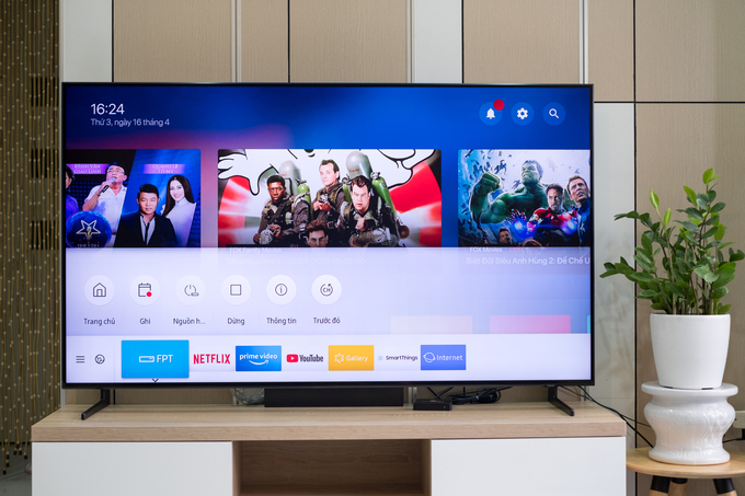 Samsung bán TV 8K 