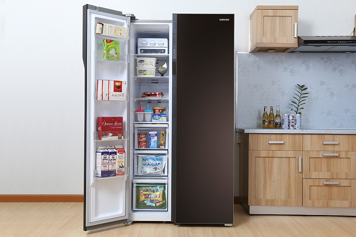 Có nên sử dụng chân đế cho tủ lạnh không?